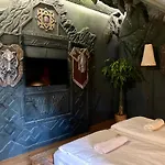 Hotel Excalibur Elmenyfogado 4*