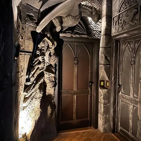 Hotel Excalibur Minihotel 4*