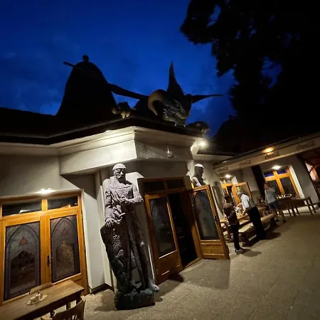 Excalibur Minihotel Hotel